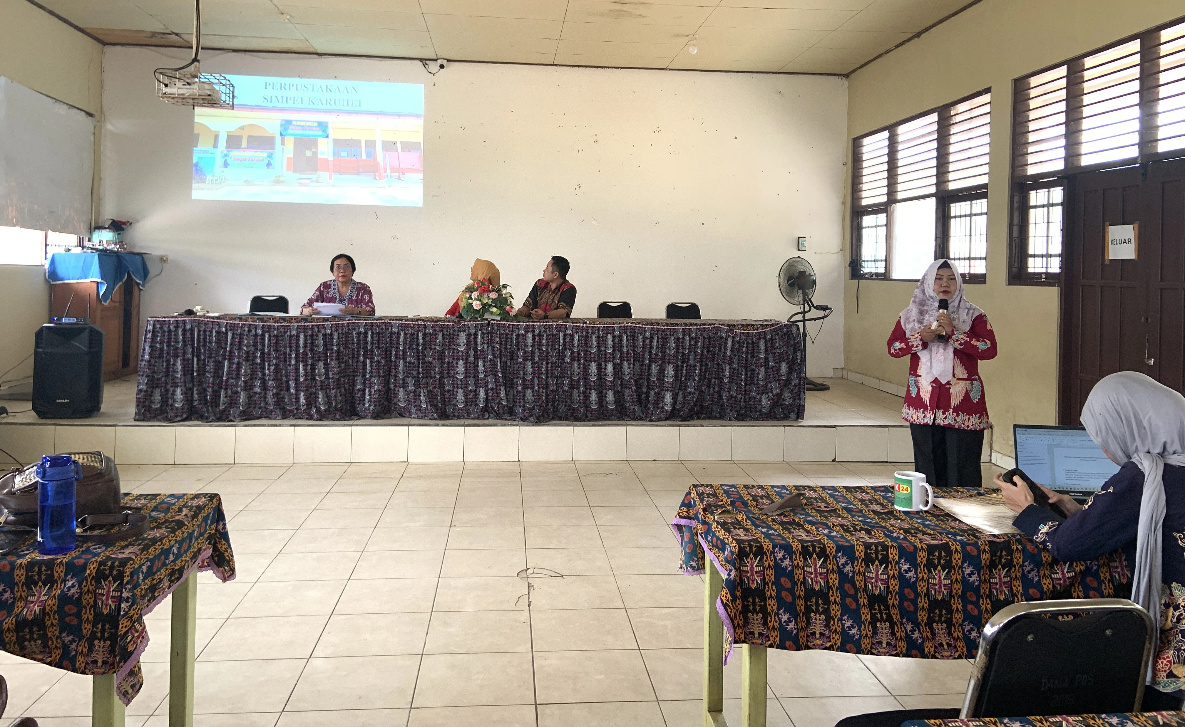 Sosialisasi Perpustakaan Simpei Karuhei kepada Pendidik dan Tenaga Kependidikan SMP Negeri 8 Palangka Raya